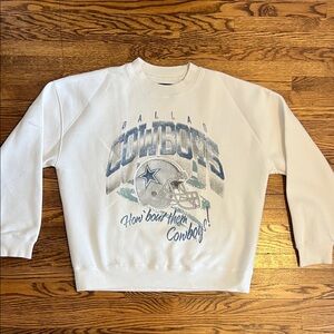 Abercrombie & Fitch Dallas Cowboys Graphic Sweatshirt